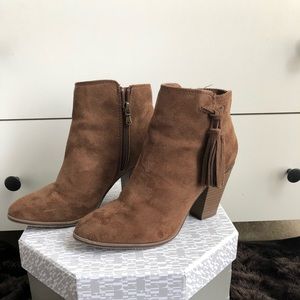 American Eagle brown suede booties